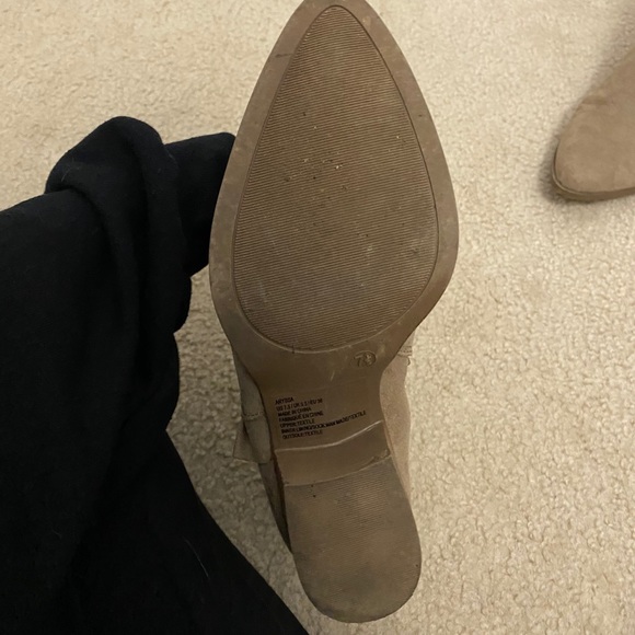 Booties - Picture 3 of 4